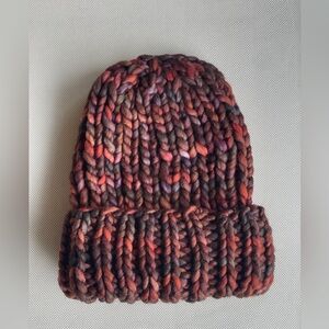 Chunky Knit Beanie - Varigated Yarn Red/brown/rust